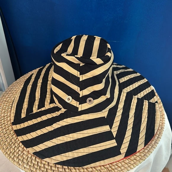 NWOT Obagi System Black & Tan Striped Adjustable Size Bucket Floppy Sun Hat - Picture 4 of 8